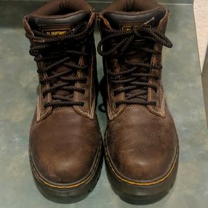 Dr. Martens brown leather boots M8/W9